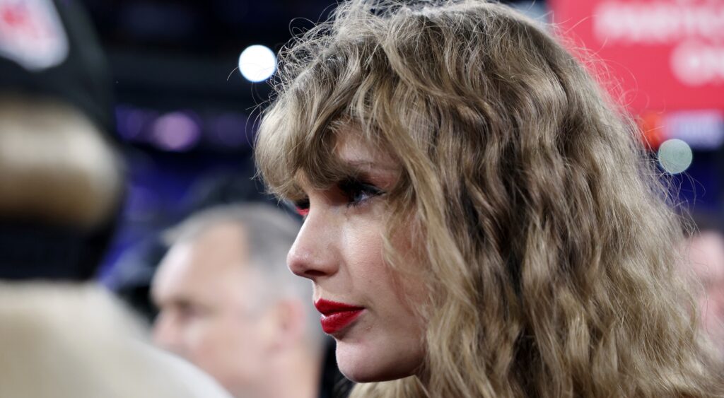 Taylor Swift with red lipstick on