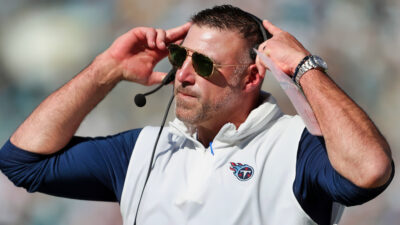 Mike Vrabel with hands on his head