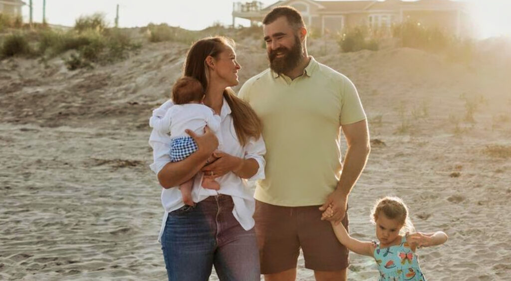 Kylie Kelce and Jason Kelce with their daughters