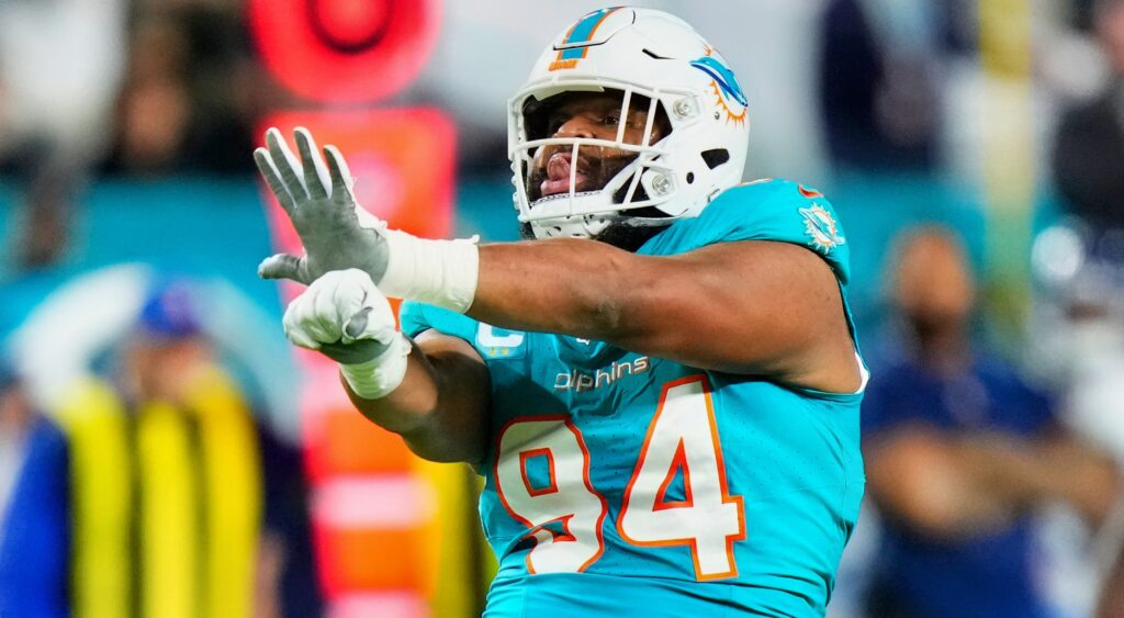 Christian Wilkins in Dolphins uniform