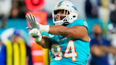 Christian Wilkins in Dolphins uniform