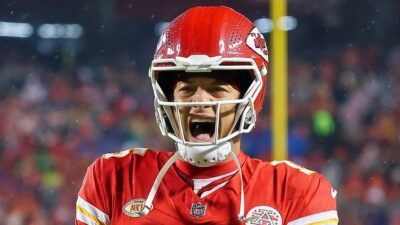 Patrick Mahomes yelling while in uniform