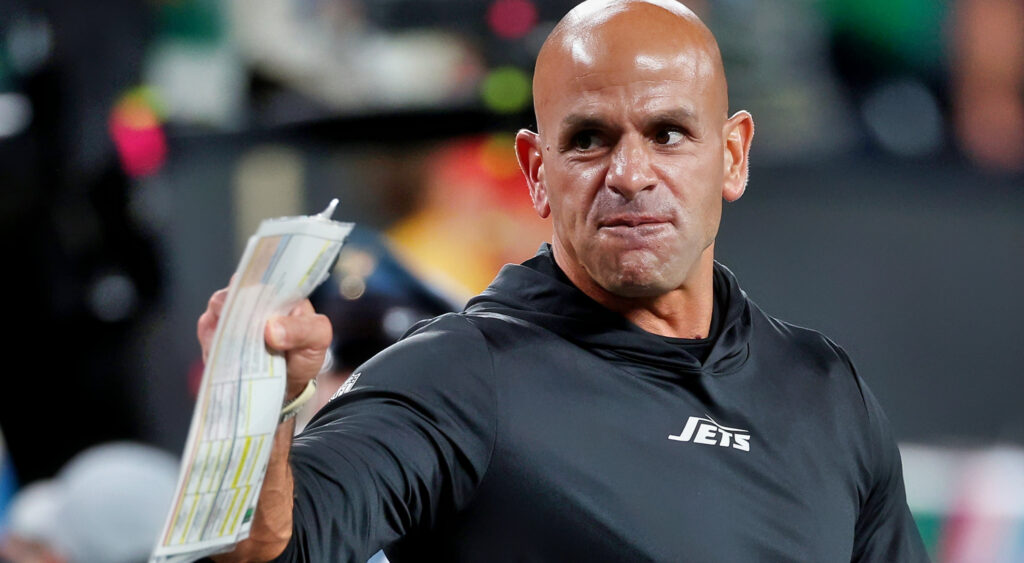 New York Jets head coach Robert Saleh angrily pointing