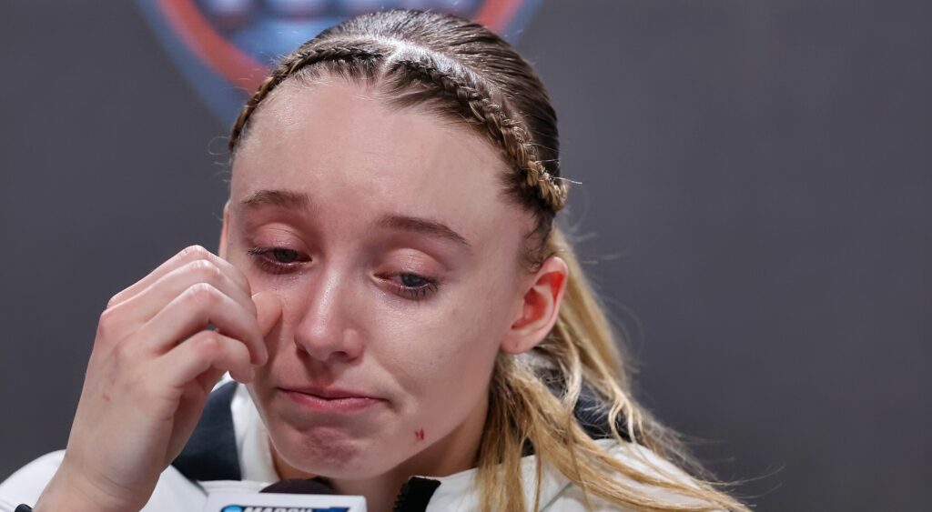 Paige Bueckers crying after game