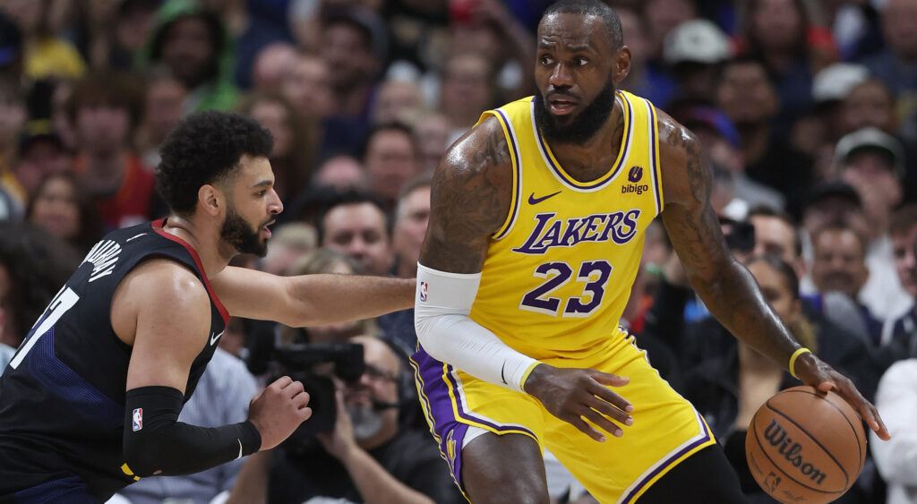 LeBron James frustrated with Lakers' defeat