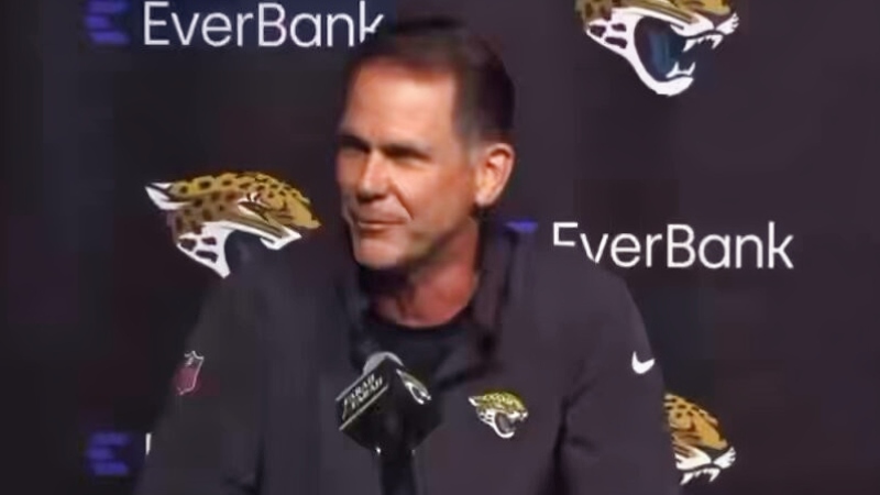 Jacksonville Jaguars GM Trent Baalke speaking to reporters.