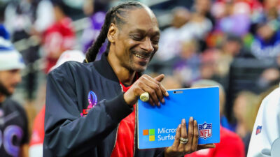 Snoop Dogg smiling
