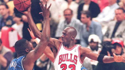Shaquille O'Neal recalls playing against Michael Jordan