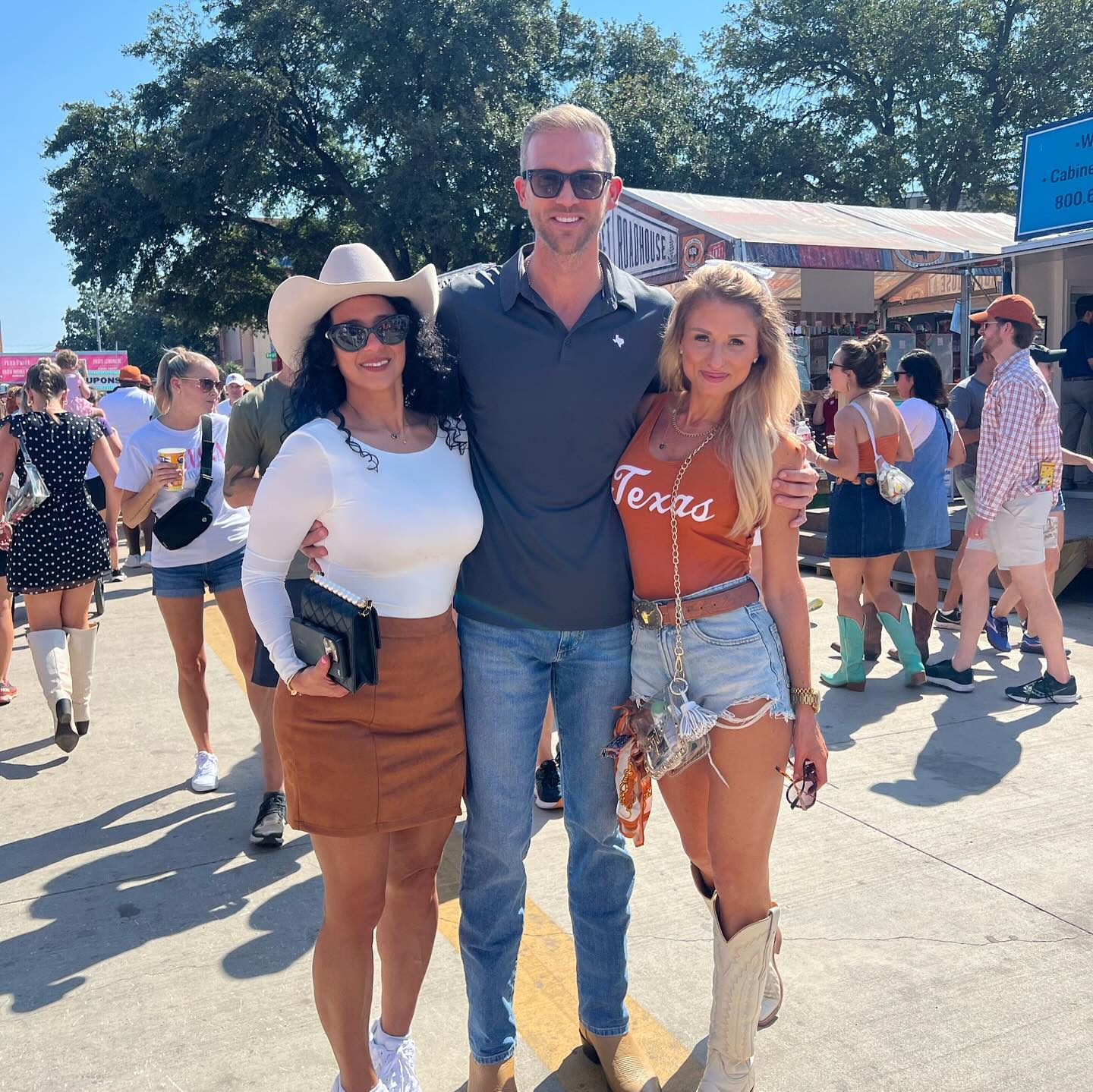 PHOTOS: NFL Sideline Reporter Jane Slater Caused A Major Stir In Her ...