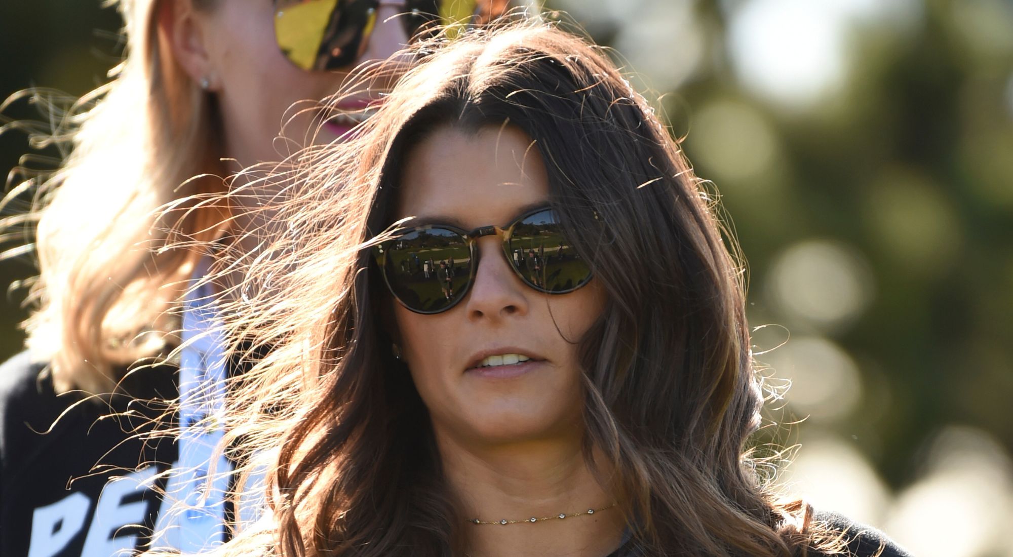 danica patrick green dress capitol hill Effortless elegance. Danica Patrick in a stunning dress.