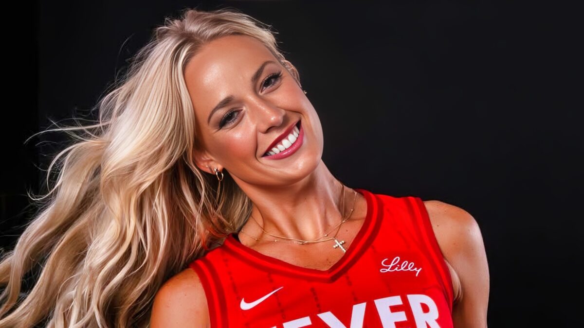 VIDEO: Sophie Cunningham’s Ultra-Short “All Business” Pregame Fit