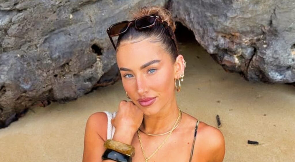 NFL Fans Go Wild After Will Levis’ Ex Shares Eye-Catching Swimsuit Photo