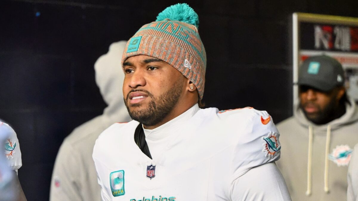 Shocking New Rumor Ties Tua Tagovailoa To Miami Dolphins’ AFC East Rival