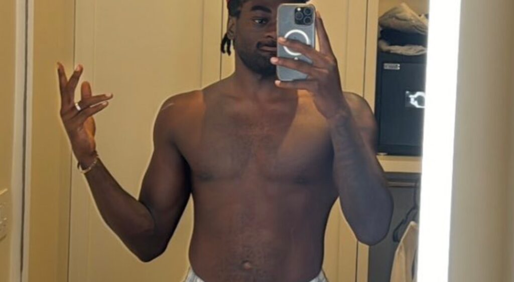 Brandon Aiyuk selfie