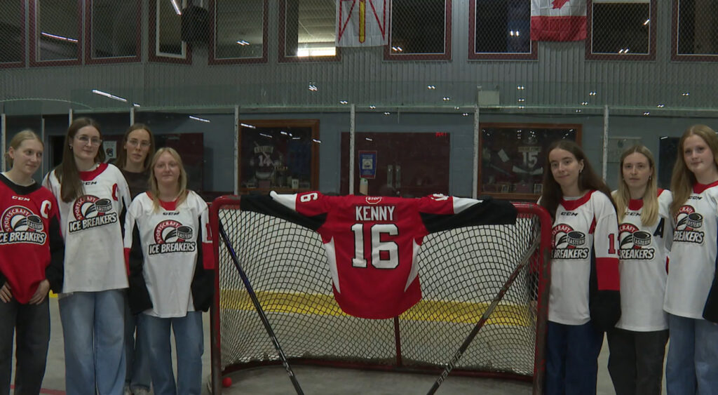 Stacey-Lynn Kenny's teammates.