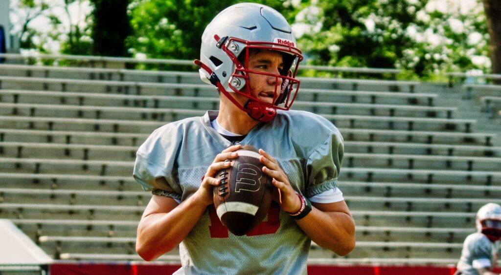 Marshall Manning dropping back