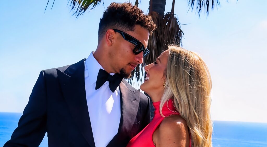 Patrick and Brittany Mahomes PDA
