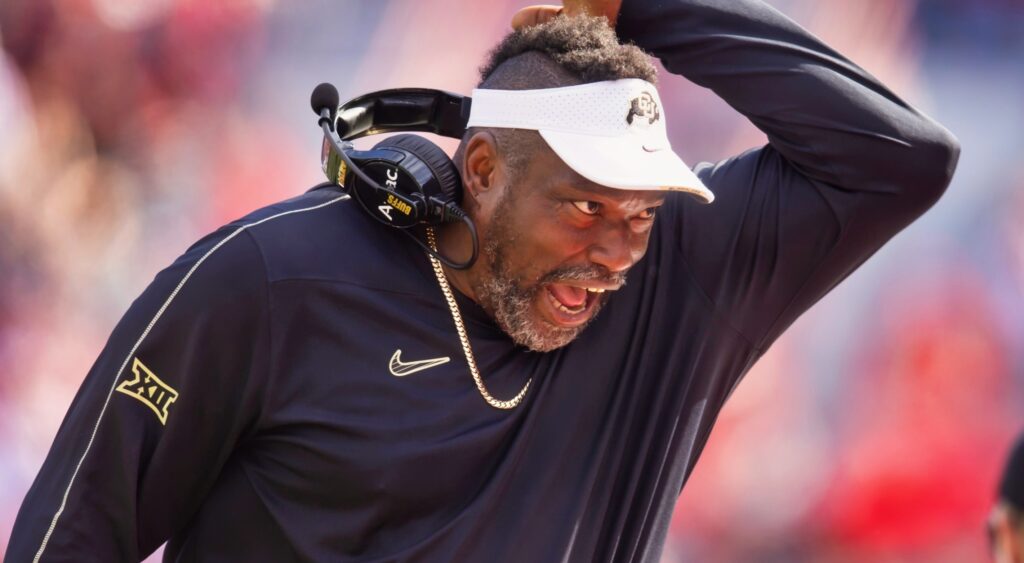 Warren Sapp screaming on the sidelines.