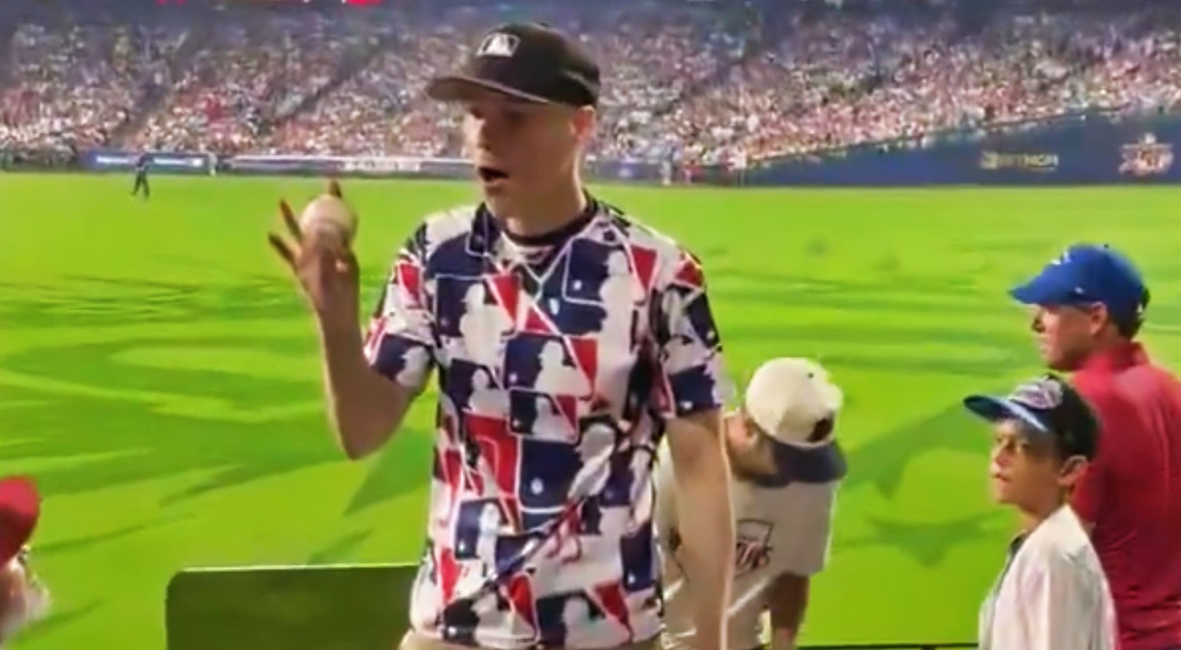 totalprosports.com - Darrelle Lincoln - Zack Hample Gets Slammed By Fans For 'Being An Absolute D--k, As Usual' At All-Star Game [VIDEO]
