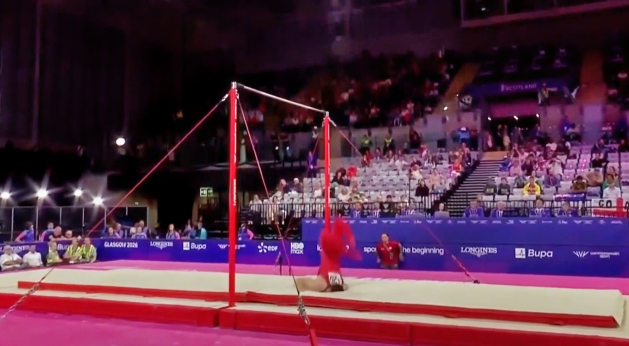 totalprosports.com - Orlando Silva - England Gymnast Rushed To Hospital After Falling Straight On His Head During Horrific Scene At Commonwealth Games [VIDEO]